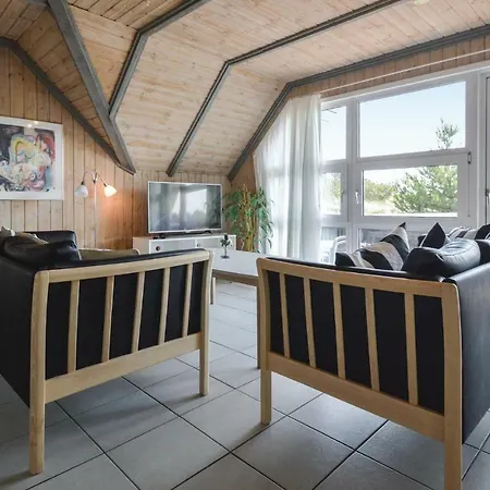 Nice Home In Blavand With Sauna *