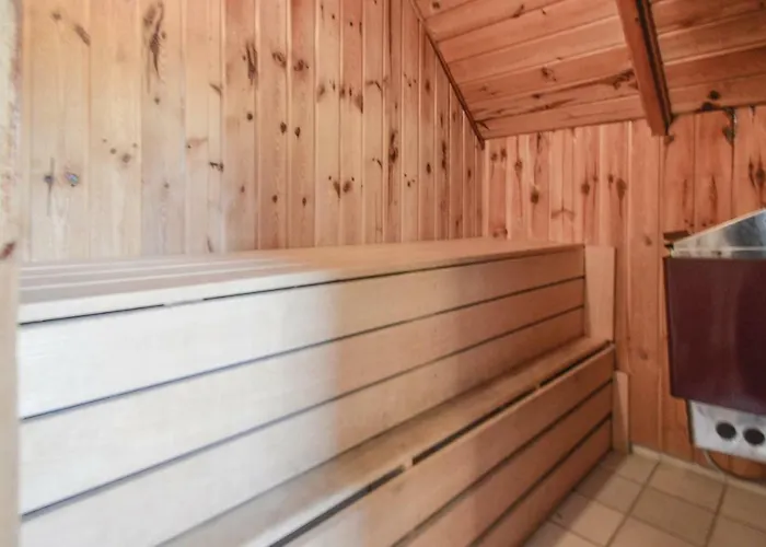 Svinget Iii Holiday home *